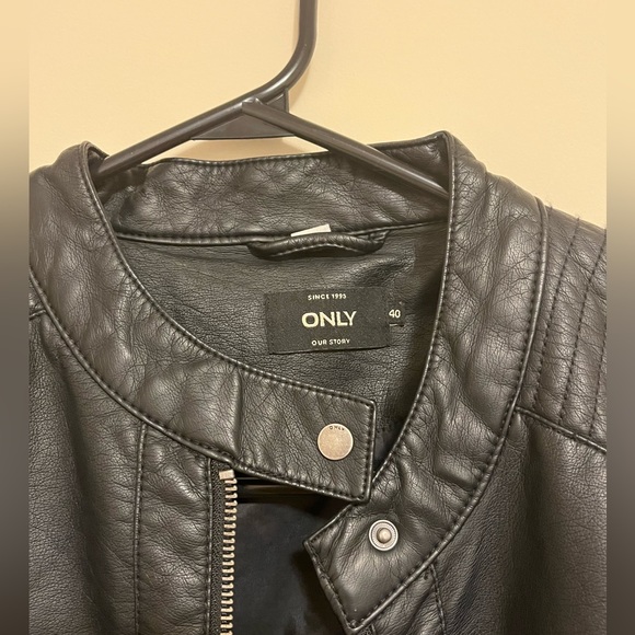 Leather Jacket - Picture 3 of 3